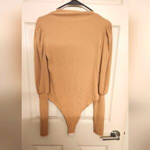 BODYSUIT with puffer arms